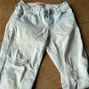 Light Wash Skinny Jeans with Knee Distressing